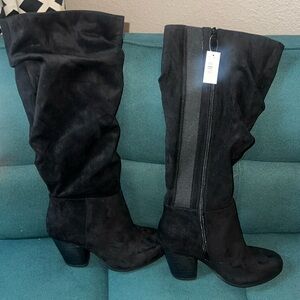 Black, wide calf, suede, knee high boots.  Size 7 with 17inch opening. NWT.